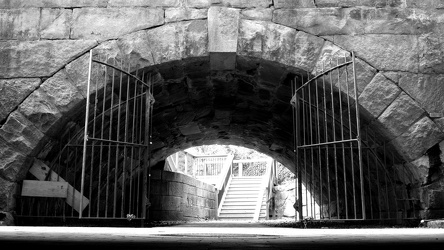 Archway and gate at former Reynolds Wrap building [03]