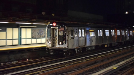 Train arriving at Marcy Avenue station