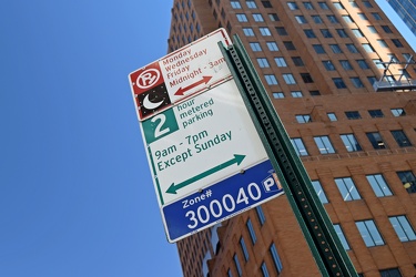 Parking signs on Duffield Street