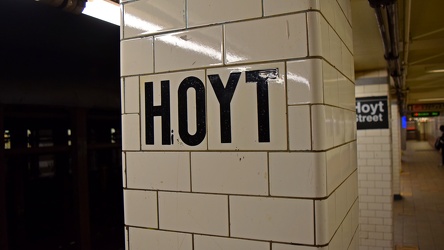 Column at Hoyt Street station