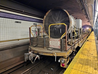 Work vehicles at High Street-Brooklyn Bridge station [01]