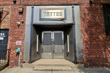 Entrance to the Ink Master studio [04]