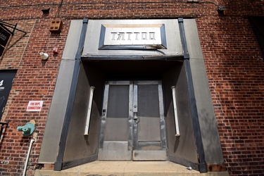 Entrance to the Ink Master studio [03]