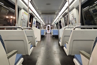 Interior of WMATA railcar 6143 [01]