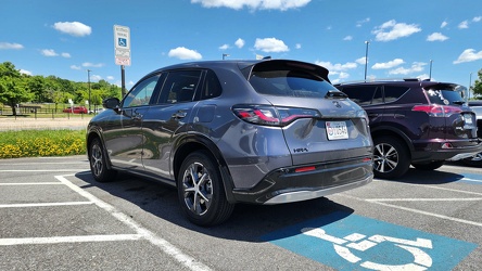 Honda HR-V at Greenbelt station