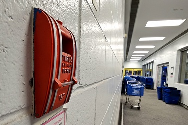 Fire alarm pull station at Toys "R" Us in Gatineau, Quebec [04]