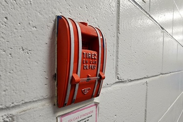 Fire alarm pull station at Toys "R" Us in Gatineau, Quebec [05]