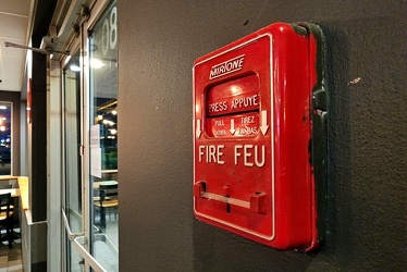 Mirtone fire alarm pull station at Harvey's [02]