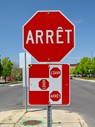 Quebec-style three-way stop [01]