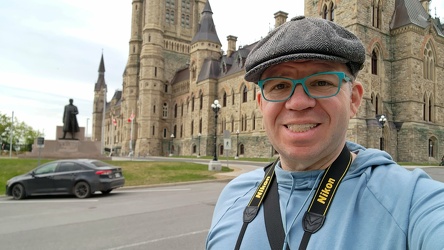 Selfie in front of the West Block [02]