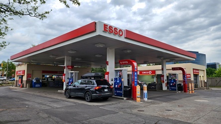 Esso station at Montreal Road and Vanier Parkway