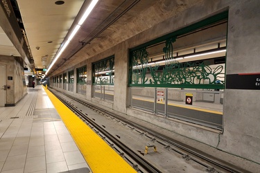 Eastbound platform at Parliament station