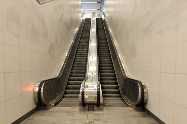 Escalators at Parliament station