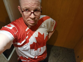 Selfie in Canada shirt [01]