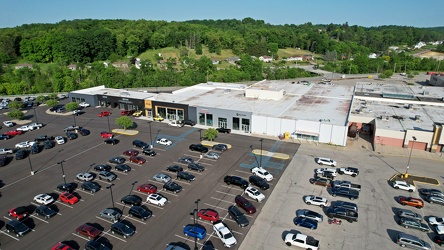 Chrysler dealership at Washington Crown Center