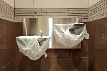 Water fountains at Washington Crown Center