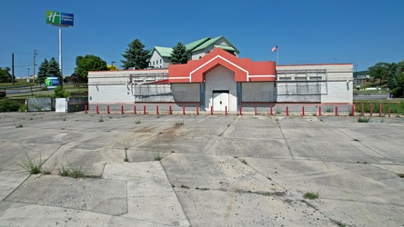 Former Sheetz in Breezewood, Pennsylvania [04]