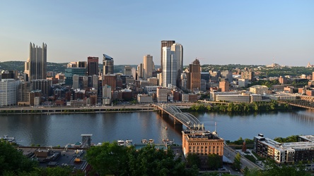 View of Pittsburgh from Grandview Overlook [12]