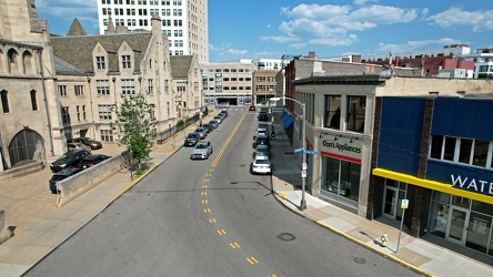 Baum Boulevard, facing east