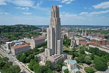 Aerial view of the Cathedral of Learning [07]