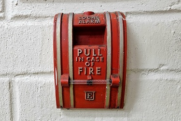 Fire alarm pull station at 9400 Livingston Road [03]