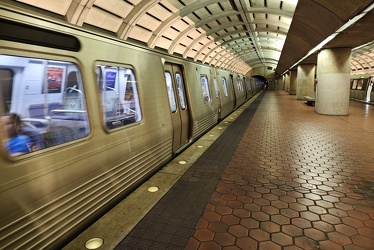 Train arriving at Fort Totten lower level