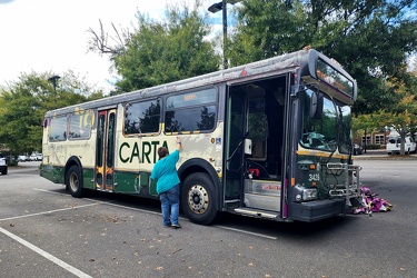 Former CARTA bus 3426 at The Market at Oakland [07]