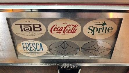 Vintage Coke machine at Geraci's Slice Shop [02]