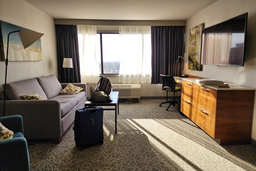 Room 1629 at the DoubleTree by Hilton Windsor Hotel & Suites [01]