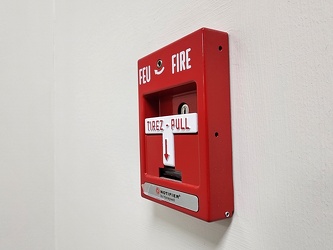 Fire alarm pull station at the DoubleTree by Hilton Windsor Hotel & Suites [01]