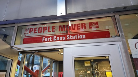 Entrance to Fort/Cass station