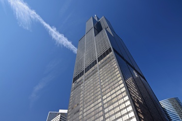 Willis Tower from West Jackson Boulevard and South Franklin Street [04]