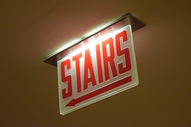 Stairs sign in the lower lobby at 875 North Michigan Avenue [01]