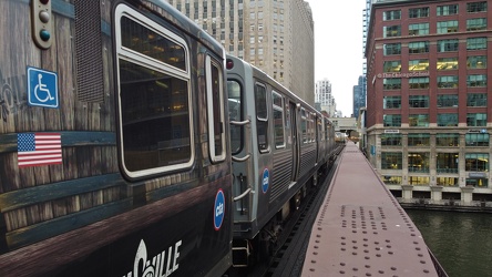 Brown Line train on Wells Street Bridge [01]