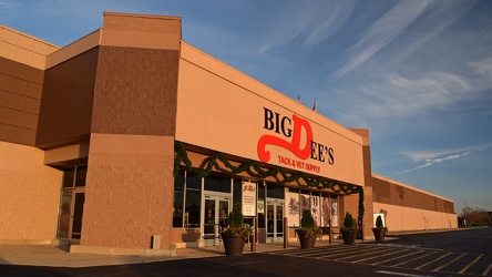 Big Dee's Tack & Vet Supply [03]