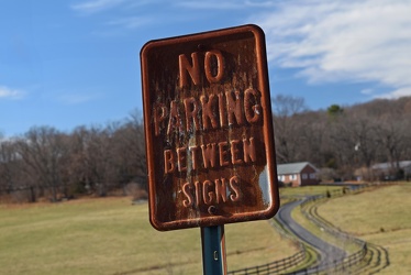 No parking sign at Verona Elementary School [02]