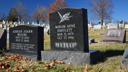 Grave marker for Miriam Shifflett [03]