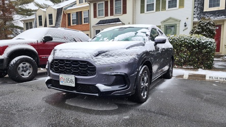 Honda HR-V with snow on top