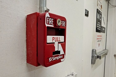 Fire alarm pull station at Macy's flagship store [02]