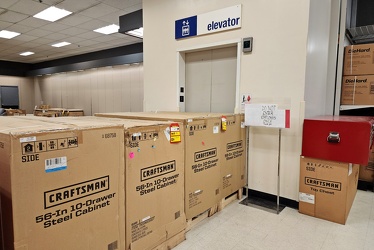 Closing Sears store at Newport Centre [05]