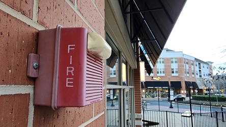 Fire alarm horn/strobe at the Village at Leesburg [01]