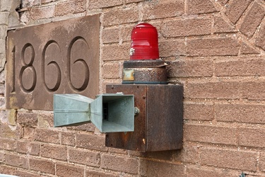 Exterior alarm horn at Shiloh Public School [01]