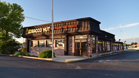 Tobacco Hut in Chambersburg, Pennsylvania [01]