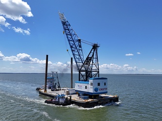 Barge traveling up the James River [07]