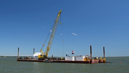 Poseidon sectional barge in Newport News [01]