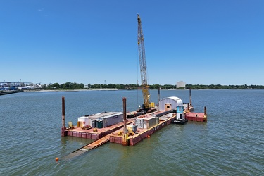 Poseidon sectional barge in Newport News [02]