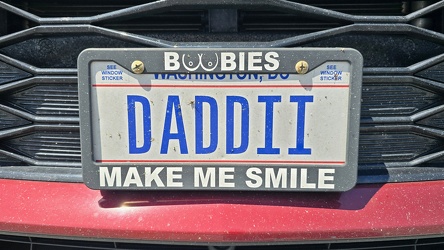 "DADDII" license plate