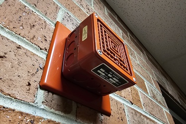 Fire alarm horn at 5000 Sunnyside Avenue [03]