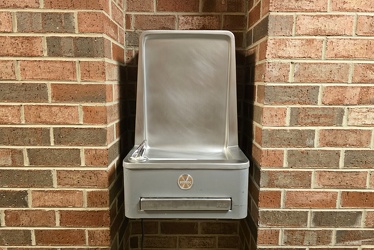 Water fountain at 5000 Sunnyside Avenue