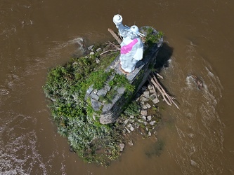 Statue of Liberty replica in the Susquehanna River [21]